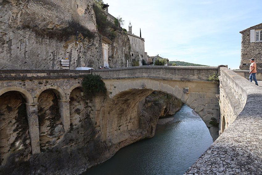 Le pont romain  - Agrandir l'image (fenêtre modale)