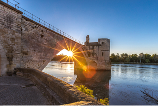 Vue du pont d'Avignon - Agrandir l'image, .JPG 912 Ko (fenêtre modale)