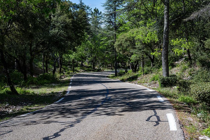 Une route - Agrandir l'image (fenêtre modale)